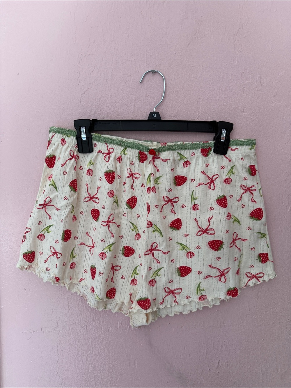 Strawberry Print Cream Women's Shorts